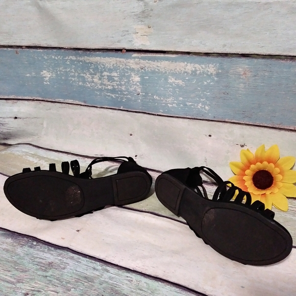 Christian Siriano Black Sandals - Picture 11 of 14